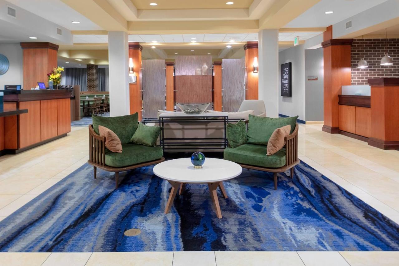 Fairfield Inn & Suites By Marriott Wichita Downtown Exteriör bild