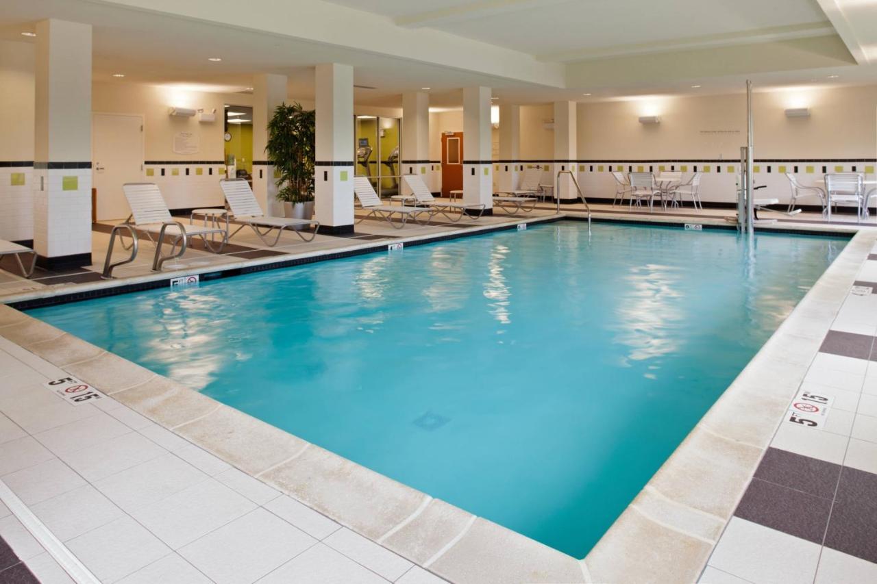 Fairfield Inn & Suites By Marriott Wichita Downtown Exteriör bild