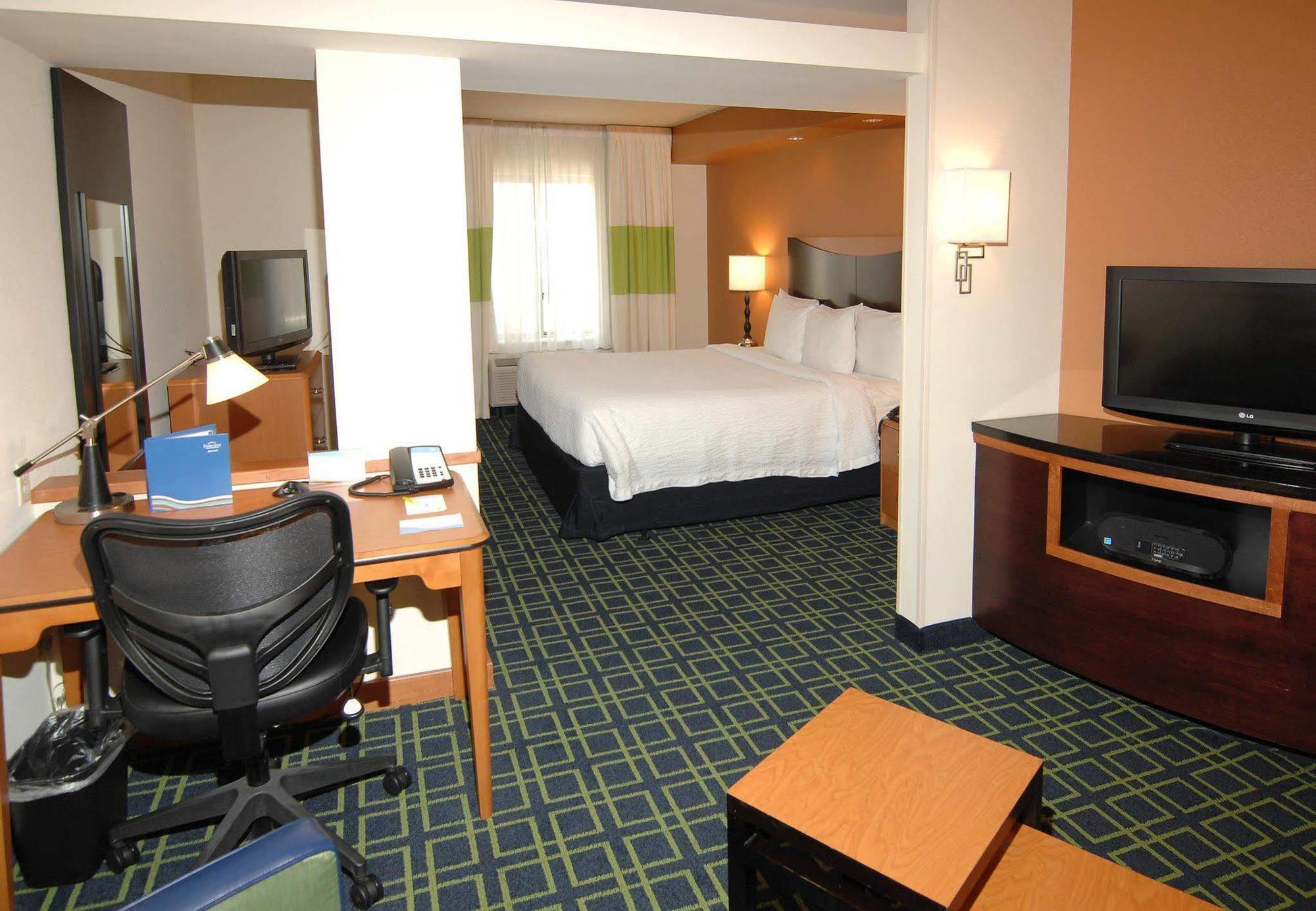 Fairfield Inn & Suites By Marriott Wichita Downtown Exteriör bild
